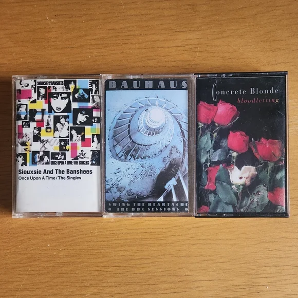 Siouxsie And The Banshees, Bauhaus, Concrete Blonde - 80s & 90s Tapes (Lot of 3) - Picture 2 of 8